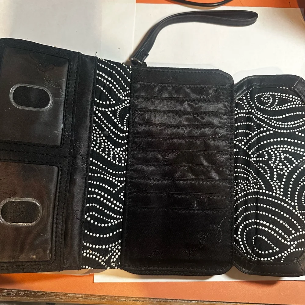 VERA BRADLEY Ultimate Wristlet in Northern Lights Print - Picture 2 of 6